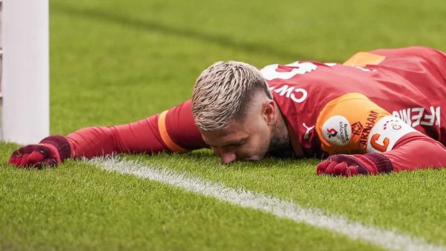 Mauro Icardi'nin Kariyeri Belirsizlik İçinde: Transfer Süreci Sıkıntıya Girdi