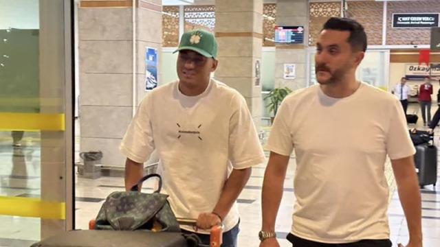 Konyaspor Mostafa Mohamed Transferinde Sona Yaklaştı: Konya'ya Gelen Yıldızın Yenilenen Görünümü Görenleri Şaşırttı