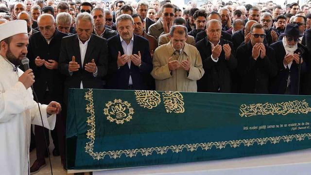 İbrahim Hatipoğlu’nun babası Münir Mustafa Hatipoğlu son yolculuğuna uğurlandı