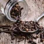 Hem dolaşım hem de saç sistemi için kullanışlı! Karanfil bakımı nedir, nasıl yapılır? Cure tedavisinin faydaları nelerdir?