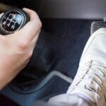 Manuel Vites Kullanıcıları Dikkat! Debriyajda Bekletmek Motoru Tehlikeye Atıyor